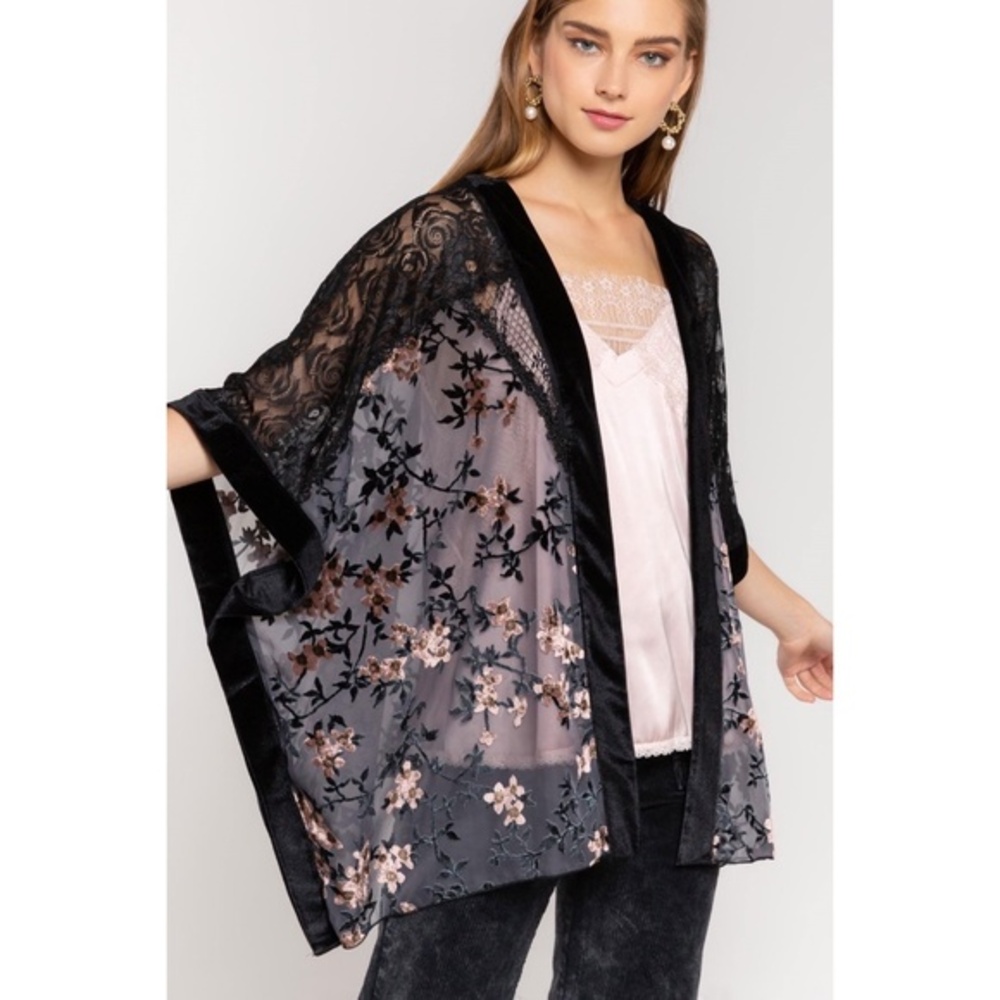POL Black Floral Embroidered Velvet Trimmed Kimono - Picture 1 of 6